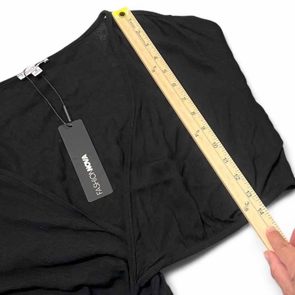 Fashion Nova Elegant Black Wrap Crop Top size Medium‎ - Picture 7 of 8